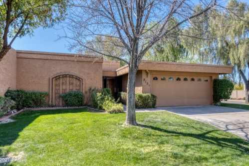 8151 Del Cuarzo Dr, Scottsdale, AZ 85258-2323
