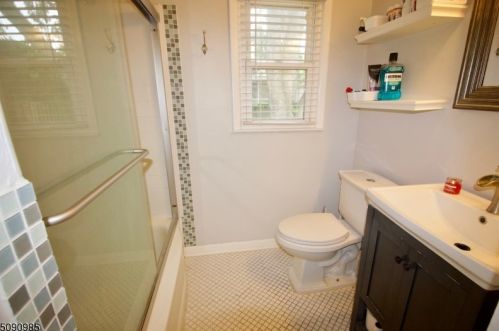 2209 Princeton Ave, Scotch Plains NJ  07076-4629 exterior
