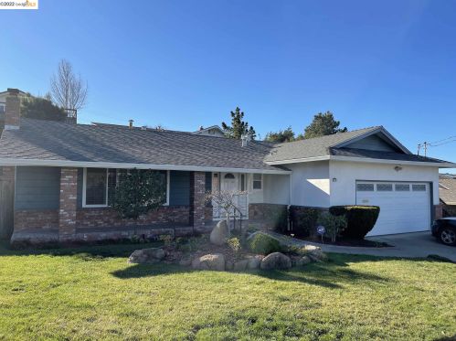 2319 Lakeview Dr, San Leandro, CA 94577-6308