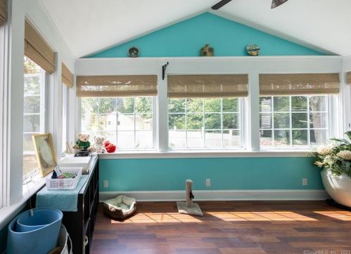 106 Country Club Rd, Waterbury CT  06762-3113 exterior