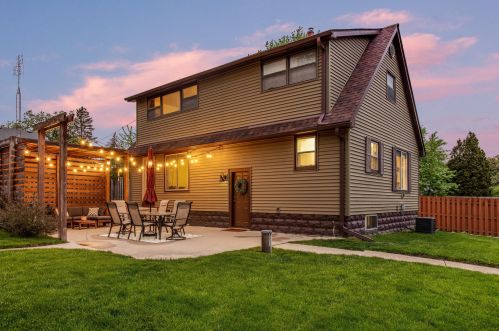 5021 83 Pl, Kenosha WI 53142-4732 exterior