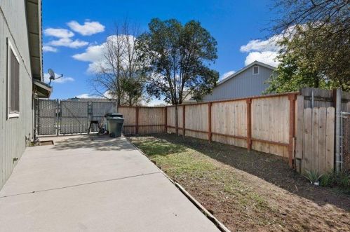 512 Silver Tree Ct, Rio Linda CA  95673-2247 exterior