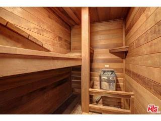 19056 Pacific Coast Hwy, Malibu CA  90265-5406 exterior