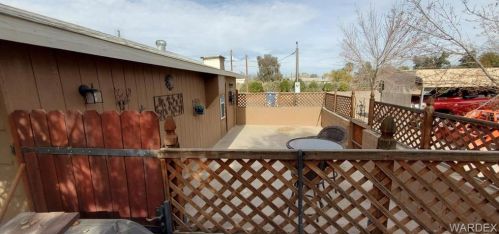 1643 Vly Dr, Mohave Valley AZ  86440-8583 exterior