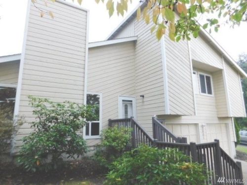 2801 Aberdeen Ct, Olympia, WA 98501-3912