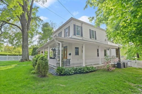 579 Bedford Rd, Pleasantville NY  10570-3348 exterior