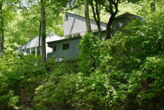 157 Breezy Hill Rd, Stamford, CT 06903-1230