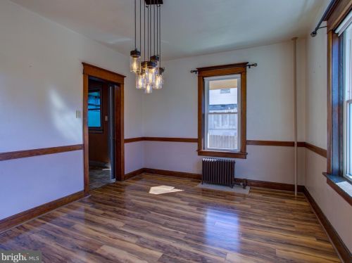 737 28th St, Harrisburg PA 17111-1127 exterior