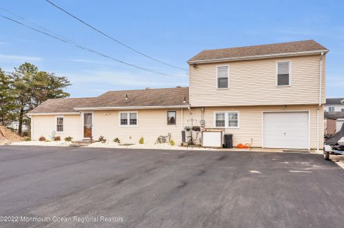 1019 Bowsprit Pt, Lacey Township, NJ 08734-2706