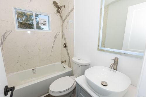 151 Reynolds Rd, West Islip NY  11795-2916 exterior