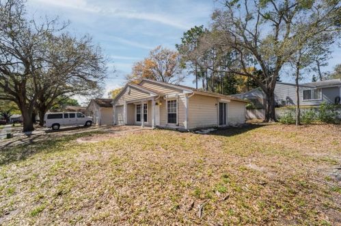 3860 Green Dolphin Dr, Palm Harbor, FL 34684-4203