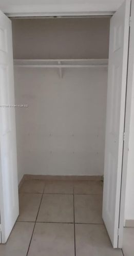 606 81st St, Hialeah FL  33014-4118 exterior