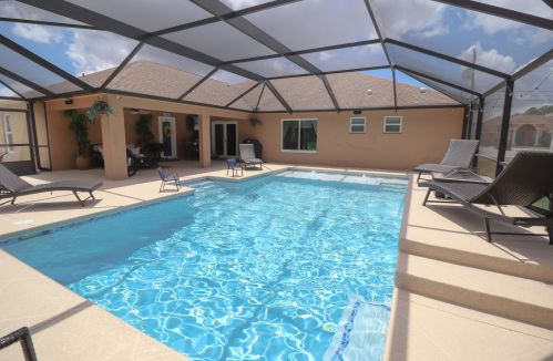 2149 Fears Ave, Fort Pierce, FL 34953-4533