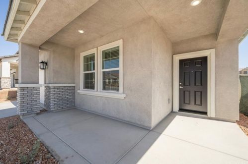 16873 Desert Willow St, Victorville, CA 92394-1415