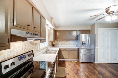 5174 Washington Waterloo Rd, Washington Ch OH  43160-8719 exterior