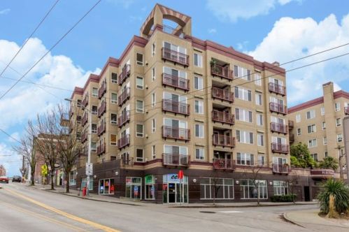 1711 Olive Way, Seattle WA  98102-5661 exterior