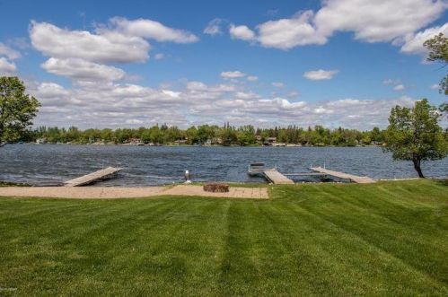 12278 Lake St, Mentor MN  56736-9506 exterior
