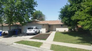 1558 Hawk St, Hanford, CA 93230-5829