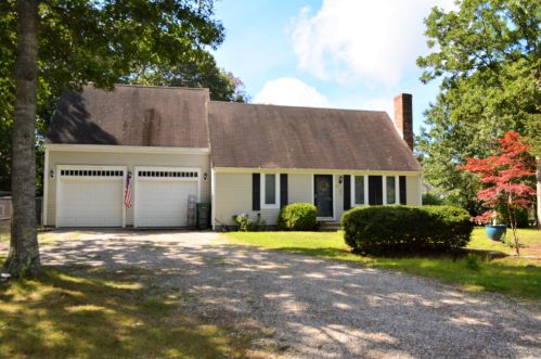 12 Lan Rd, Sandwich, MA 02563-2512