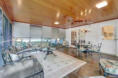 243 Burnside Pl, Ridgewood NJ  07450-1701 exterior