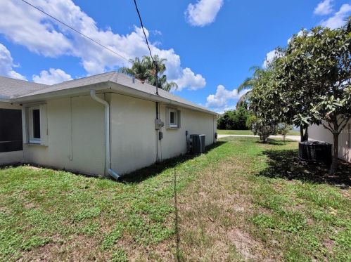 3027 Umbrella Tree Dr, Edgewater, FL 32141-6126