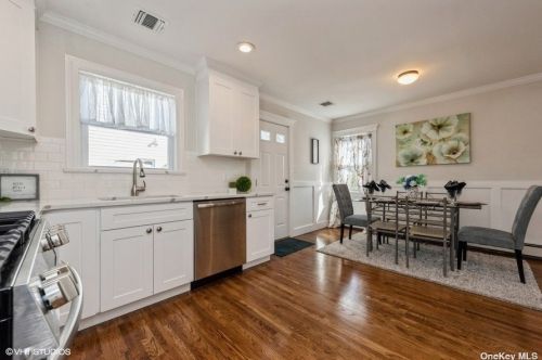 1805 Grant Ave, Seaford NY  11783-2318 exterior