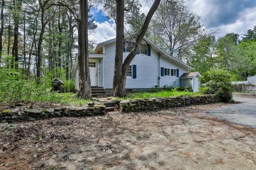 21 Millville Ter, Salem, NH 03079-2237