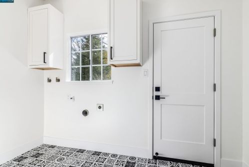 124 Greenbrook Ct, Danville CA  94526-5251 exterior