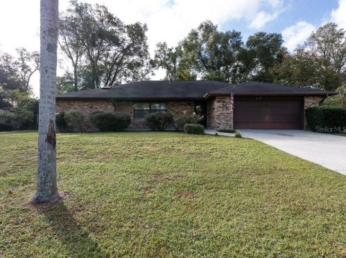 1142 Valley View Ln, Deland, FL 32720-2364
