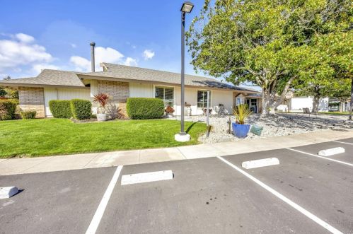 75 Bluejay Dr, Santa Rosa CA  95409-4168 exterior