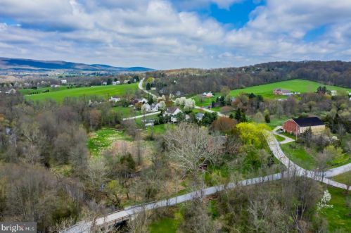 440 Franklin Church Rd, Siddonsburg PA  17019-9766 exterior