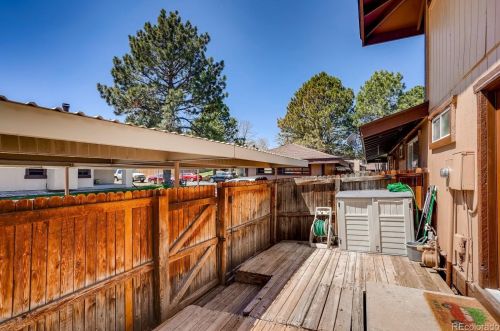 3826 Fraser St, Denver CO 80014-4022 exterior