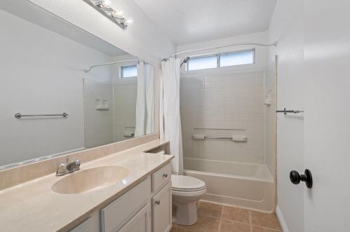 15530 Lottie Way, Lathrop CA  95330-9475 exterior