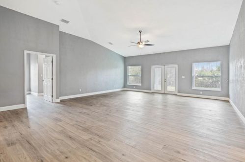 1645 Stocking St, Daytona Beach, FL 32117-4585