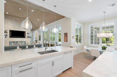 7 Country Rd, Boynton Beach FL  33436-5609 exterior