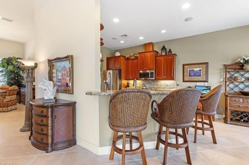 5100 Post Oak Ln, Naples FL  34105-4526 exterior