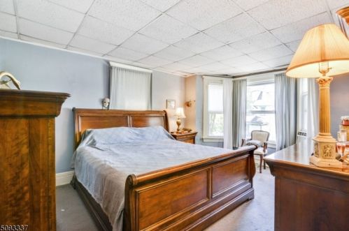 14 Stockton Pl, East Orange NJ  07017-5209 exterior