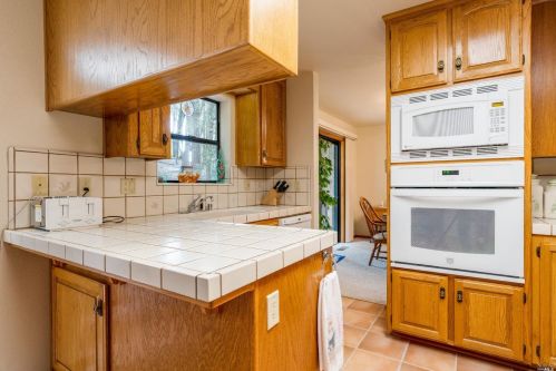 27421 Ridge Rd, Willits CA  95490-8985 exterior