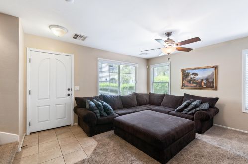 3623 Horace Dr, Gilbert, AZ 85296-2860