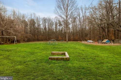 10329 Gordon Rd, Spotsylvania VA  22553-3725 exterior