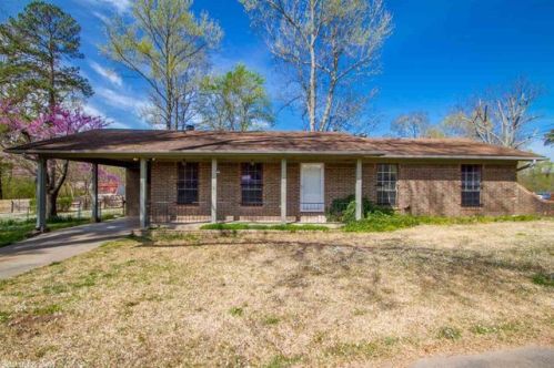 708 Brown Dr, North Little Rock, AR 72118-3410