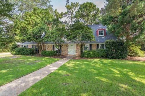 7998 Lancelot Dr, Pensacola, FL 32514-6434