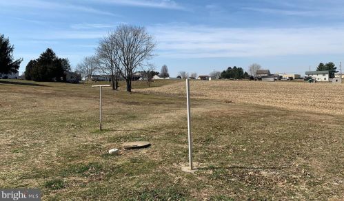 2241 Brownstone Ln, Spring Grove PA  17362-7885 exterior