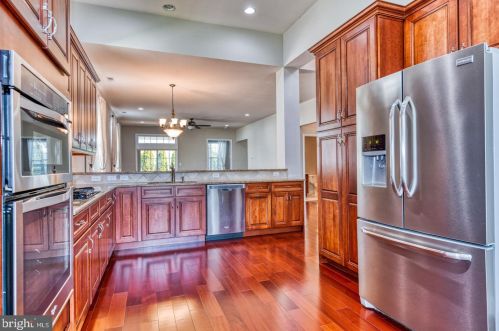1740 Renaissance Blvd, Yardley, PA 19067-6446
