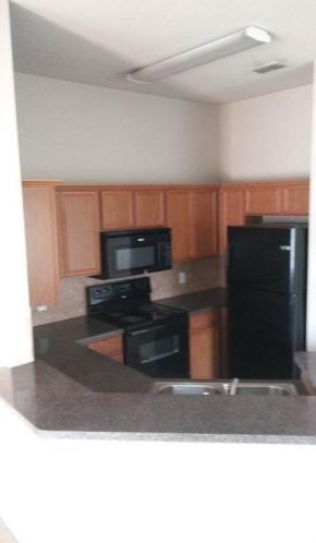 807 Walnut St, Burleson TX  76028-7064 exterior