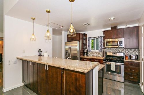 2632 Aurora Dr, Palm Springs CA  92262-2362 exterior
