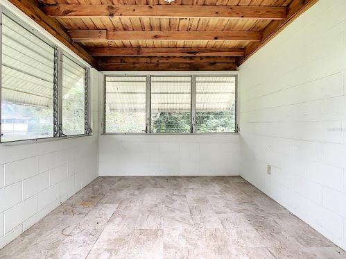 396 Collins St, Umatilla FL  32784-8387 exterior