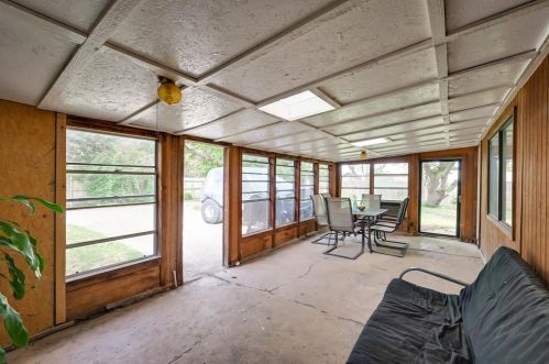 6128 Walraven Cir, Fort Worth TX  76133-2744 exterior