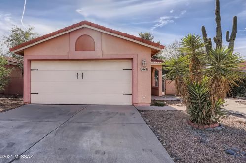 5049 Kingbird St, Tucson, AZ 85742-5116