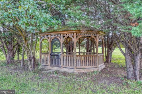 751 Fernwood Dr, Harrington DE  19952-6017 exterior